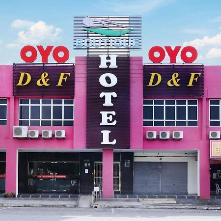 Oyo 498 D&F Boutique Hotel Senawang Seremban Exterior foto